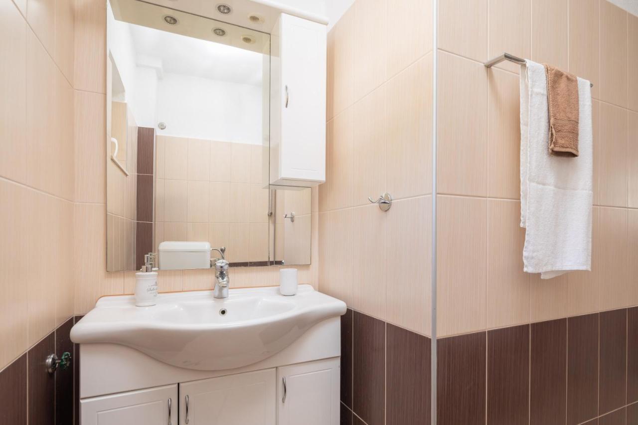 Apartment Beba Dugi Rat Luaran gambar