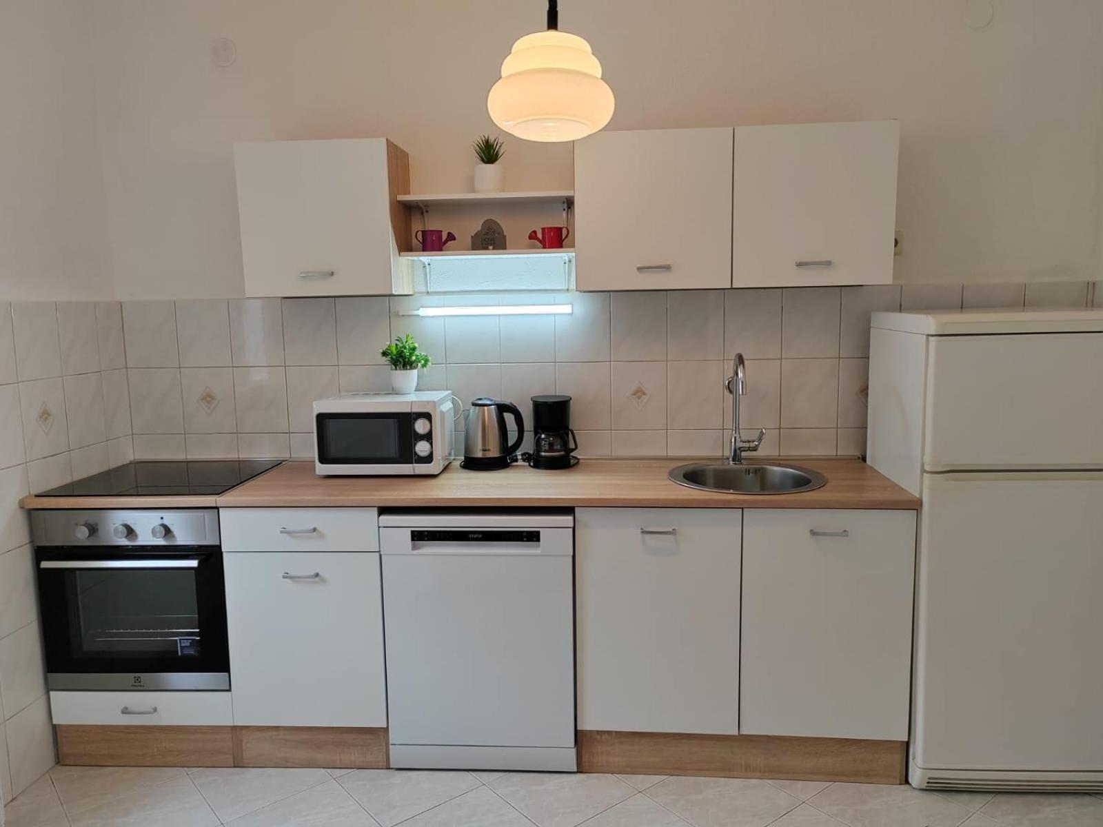 Apartment Beba Dugi Rat Luaran gambar
